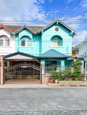 San-sabai House